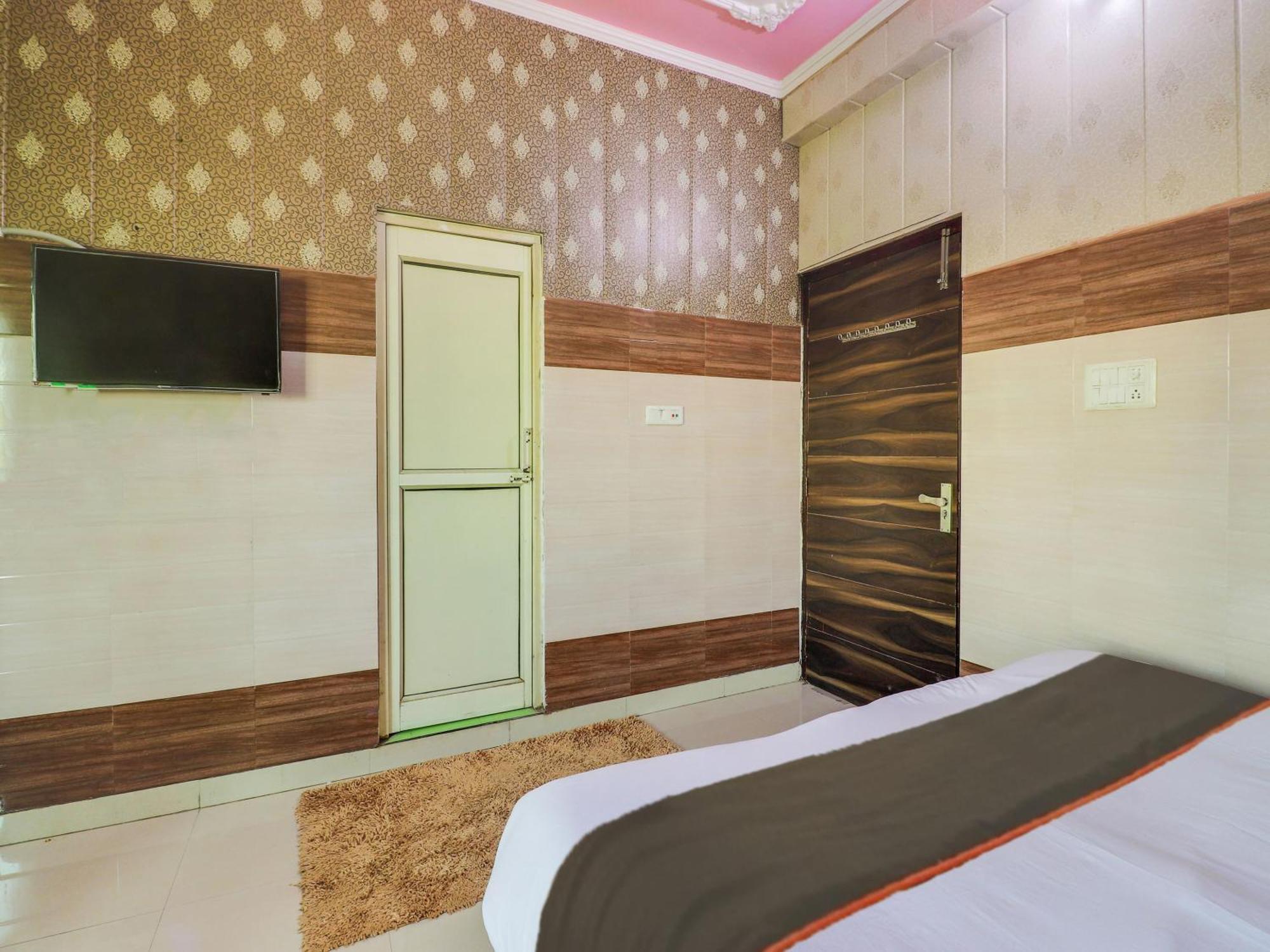 Hotel Collection O Paradise And Restaurant Kashipur Esterno foto