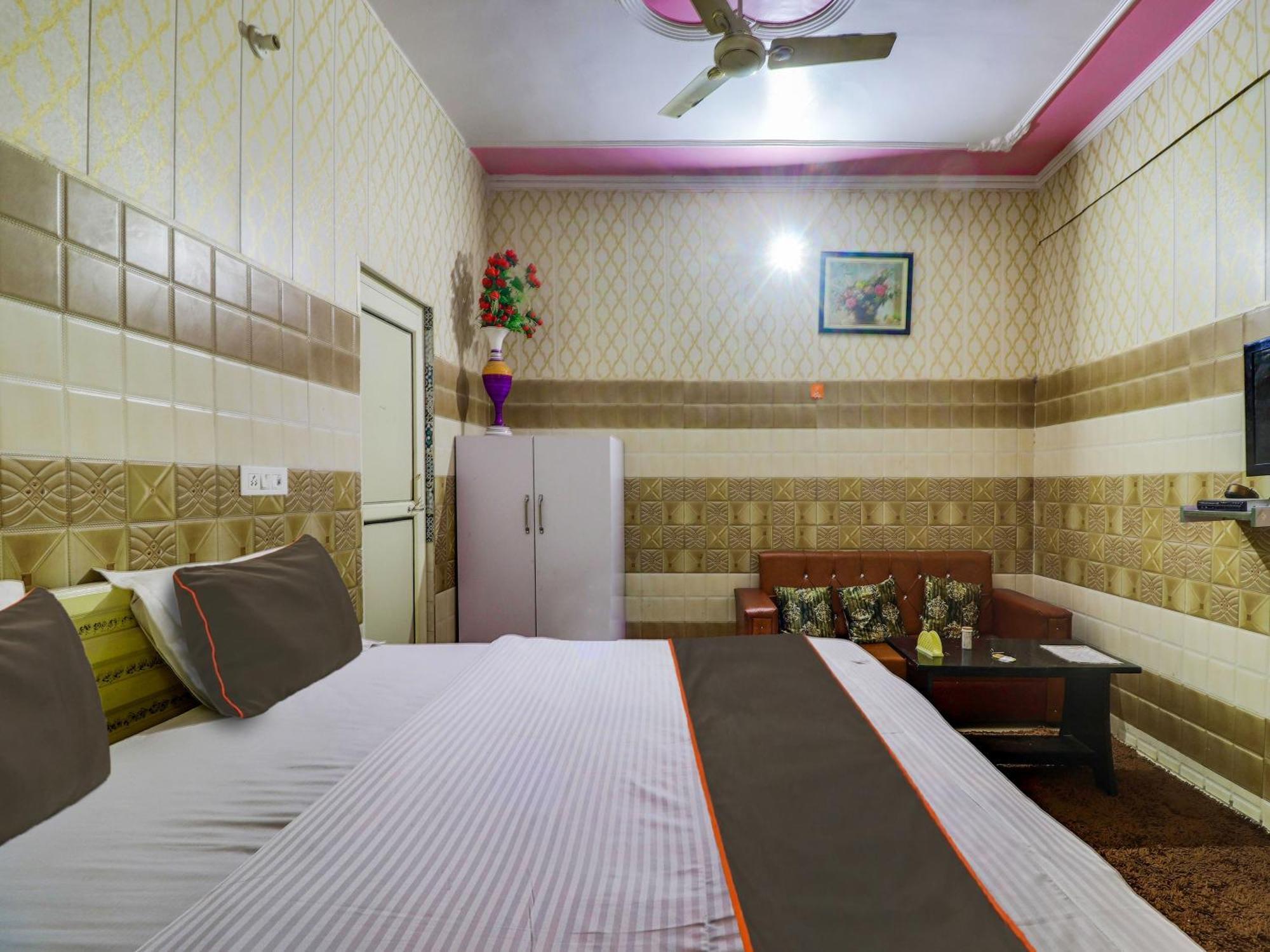 Hotel Collection O Paradise And Restaurant Kashipur Esterno foto